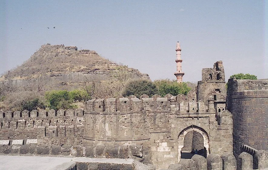 Chhatrapati Sambhajinagar / Aurangabad To Daulatabad Cabs